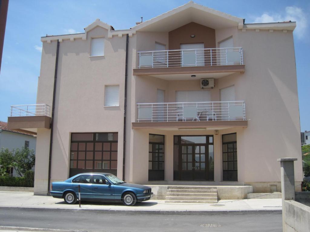 Apartments Dalmatino Kastela Exterior photo