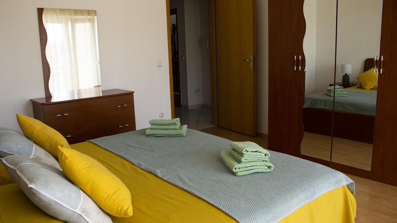 Apartments Dalmatino Kastela Exterior photo